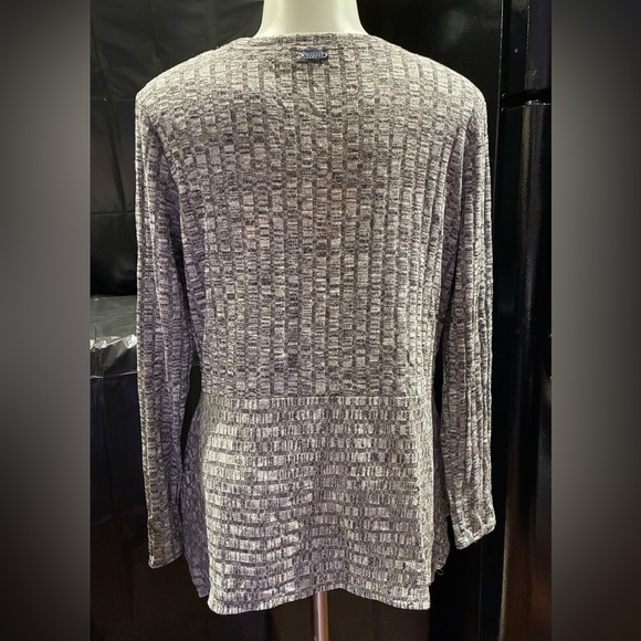 Ivanka Trump long sleeve blouse women’s medium - Picture 2 of 9